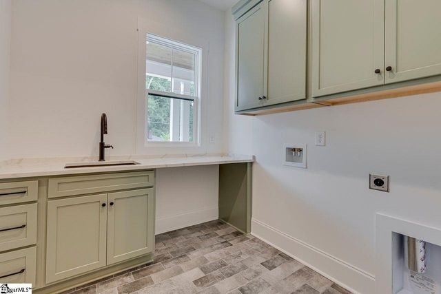 204 Forest Park Drive, Simpsonville, SC 29681
