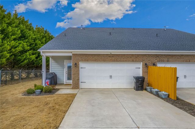 339 Village Boundary, Anderson, SC 29621