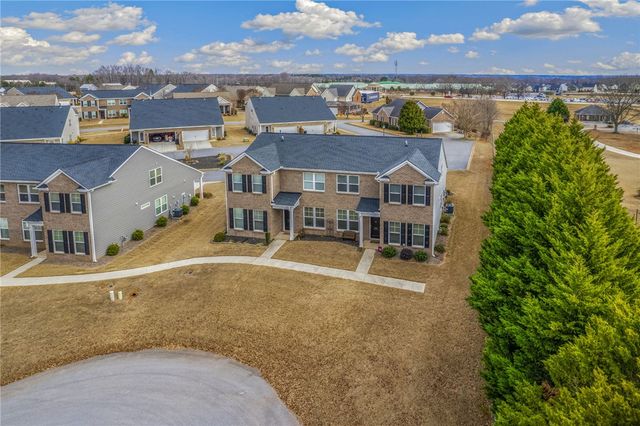 339 Village Boundary, Anderson, SC 29621