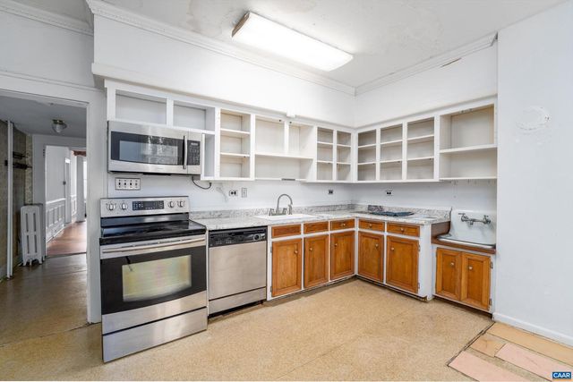 278 JAMES RIVER RD, Scottsville, VA 24590