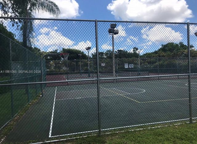 13615 SW 101st Ln, Miami, FL 33186