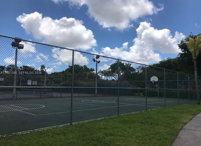 13615 SW 101st Ln, Miami, FL 33186