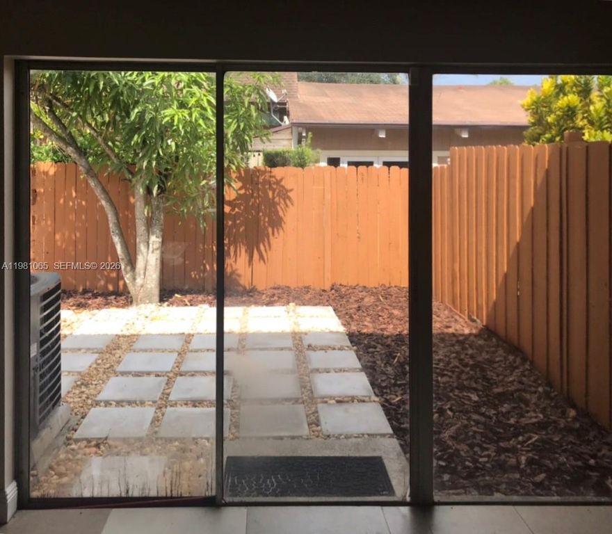 13615 SW 101st Ln, Miami, FL 33186