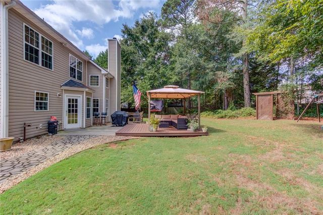 775 Winding Grove Lane, Loganville, GA 30052