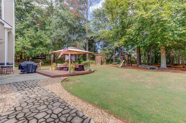 775 Winding Grove Lane, Loganville, GA 30052