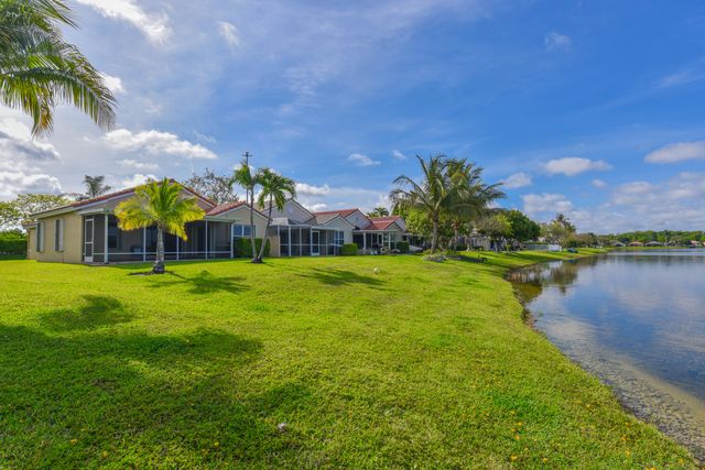 3648 Coco Lake Drive, Coconut Creek, FL 33073