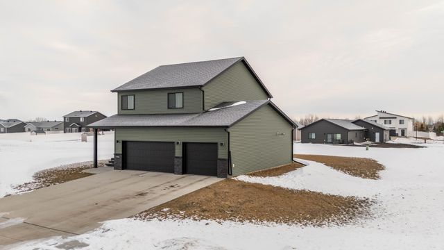 10366 73rd Street S, Horace, ND 58047