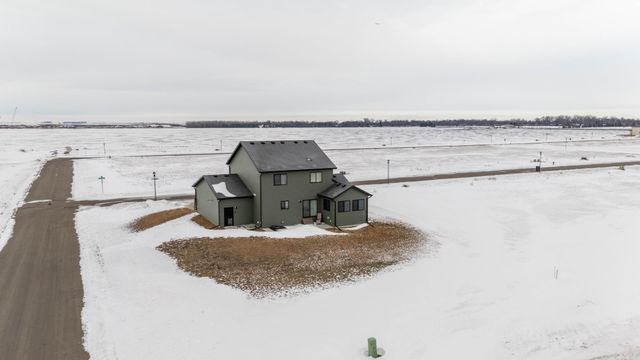10366 73rd Street S, Horace, ND 58047