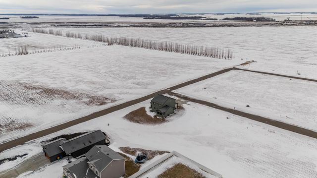 10366 73rd Street S, Horace, ND 58047