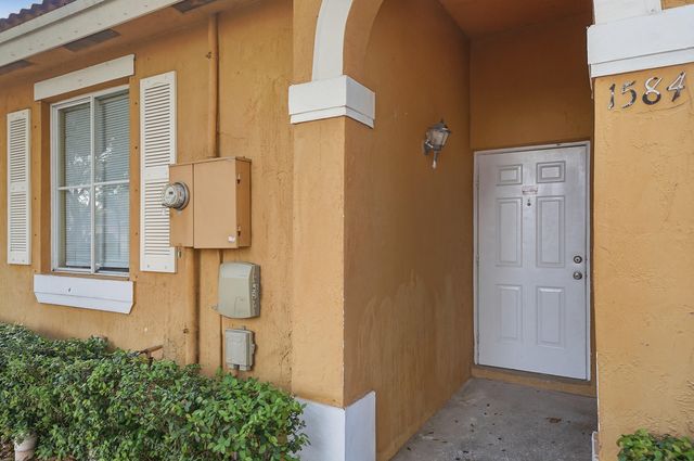1584 SW 2nd Street, Homestead, FL 33030