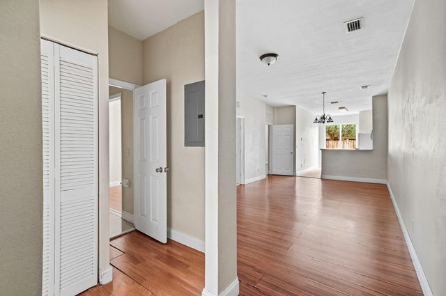 1584 SW 2nd Street, Homestead, FL 33030