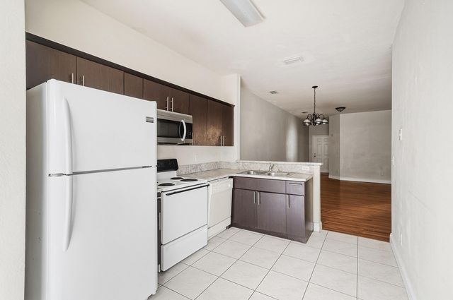 1584 SW 2nd Street, Homestead, FL 33030