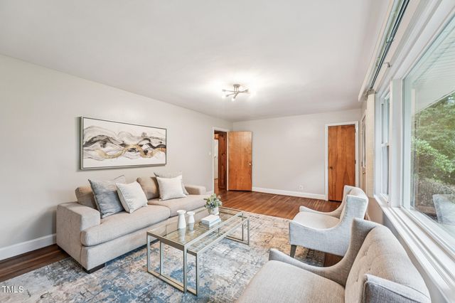 1217 E Oak Drive, Durham, NC 27712