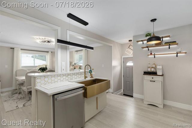 2103 Garry Drive, Troy, MI 48083