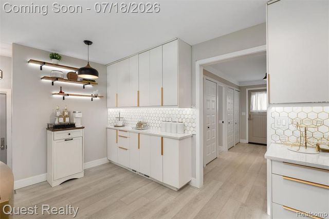2103 Garry Drive, Troy, MI 48083
