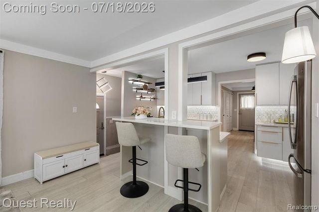 2103 Garry Drive, Troy, MI 48083