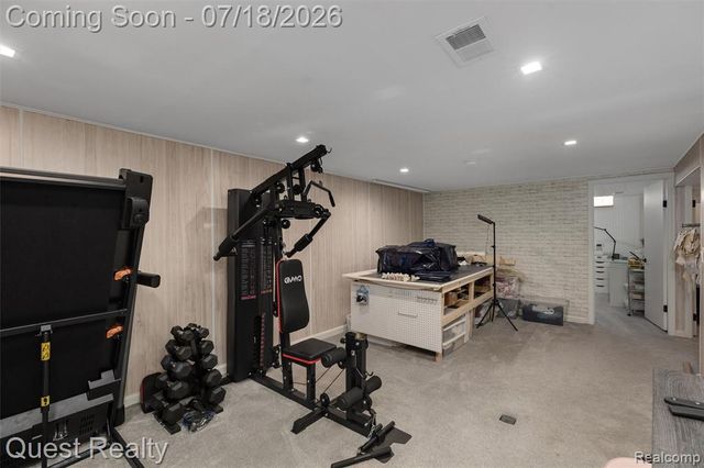 2103 Garry Drive, Troy, MI 48083