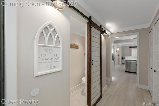 2103 Garry Drive, Troy, MI 48083