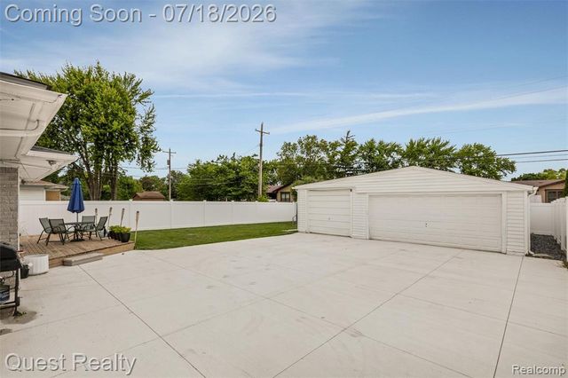 2103 Garry Drive, Troy, MI 48083