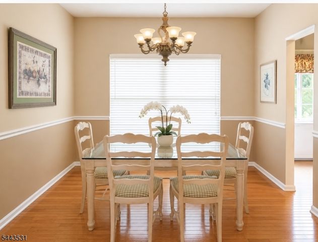 22 Village Square Dr, Union Twp., NJ 08802