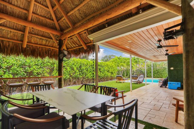 354 COUNTRY CLUB Drive, Tequesta, FL 33469