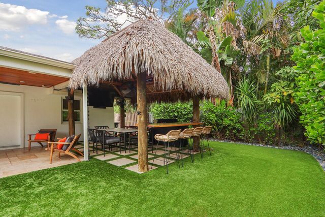 354 COUNTRY CLUB Drive, Tequesta, FL 33469