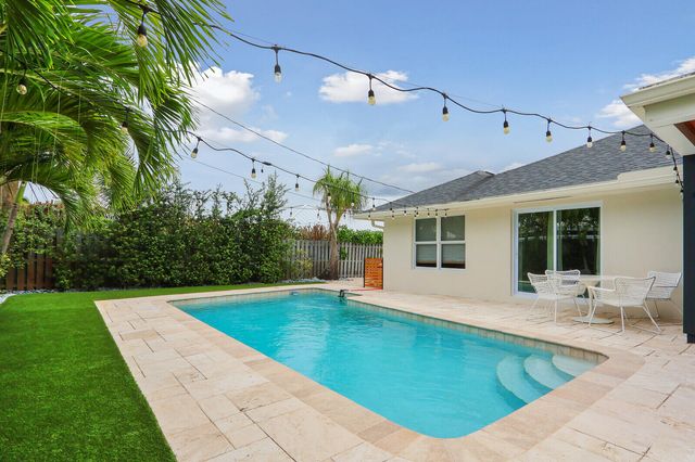 354 COUNTRY CLUB Drive, Tequesta, FL 33469