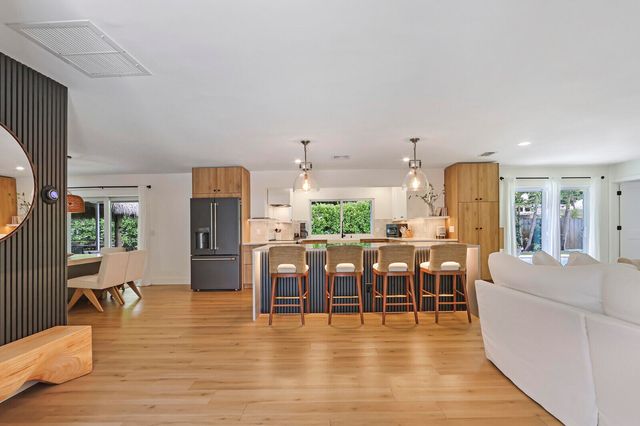 354 COUNTRY CLUB Drive, Tequesta, FL 33469