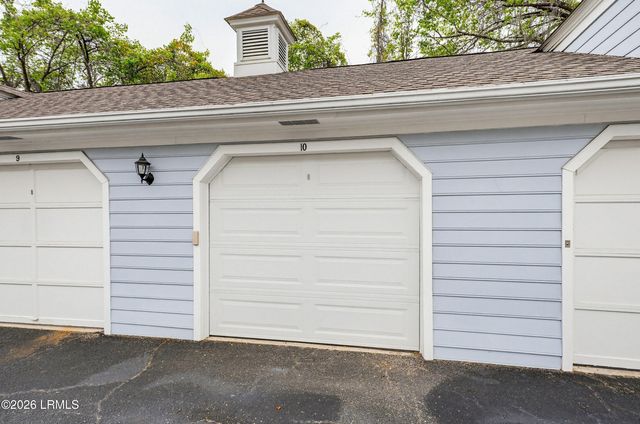 10 Riverwind Drive, Port Royal, SC 29935