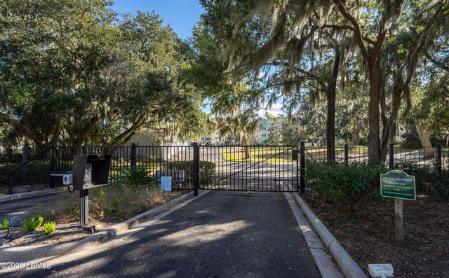 10 Riverwind Drive, Port Royal, SC 29935