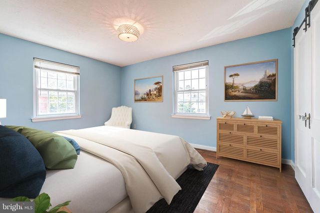 849 S GLEBE RD, Arlington, VA 22204