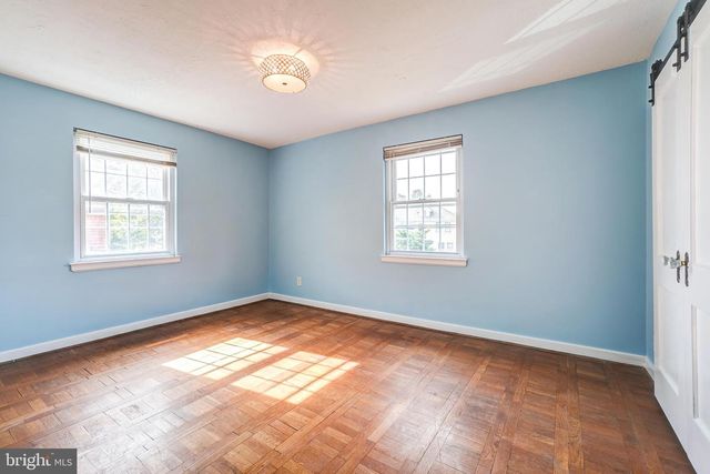 849 S GLEBE RD, Arlington, VA 22204