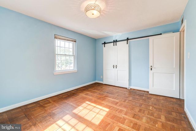 849 S GLEBE RD, Arlington, VA 22204
