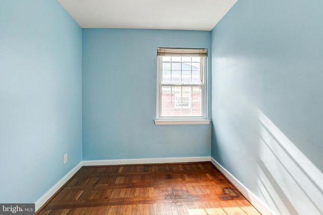 849 S GLEBE RD, Arlington, VA 22204