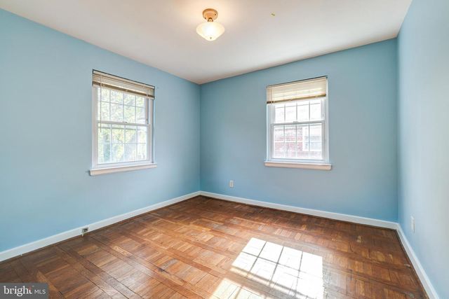 849 S GLEBE RD, Arlington, VA 22204