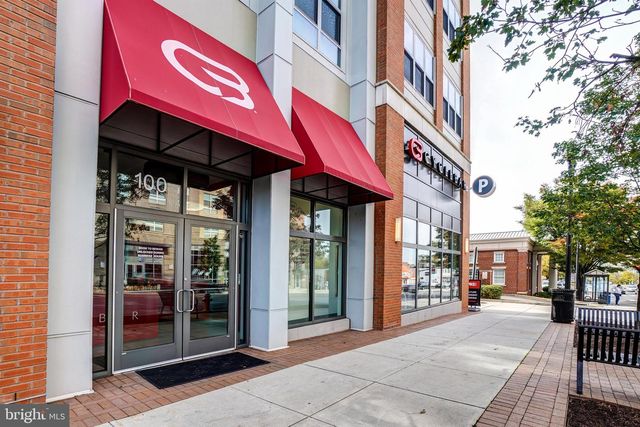 849 S GLEBE RD, Arlington, VA 22204