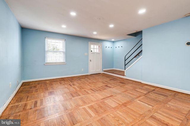 849 S GLEBE RD, Arlington, VA 22204