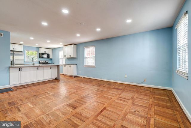 849 S GLEBE RD, Arlington, VA 22204