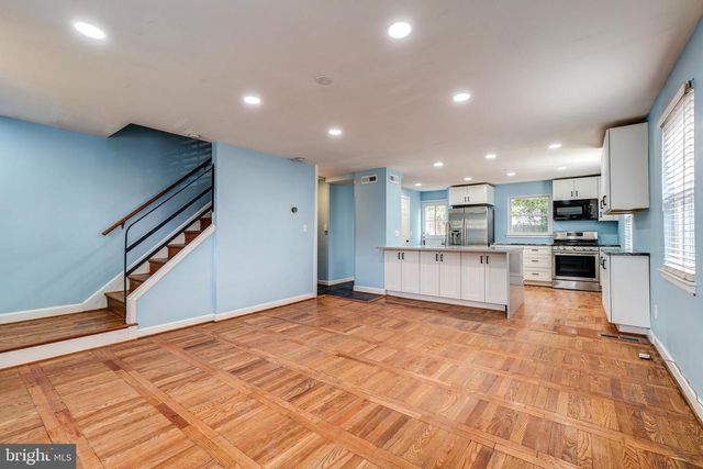 849 S GLEBE RD, Arlington, VA 22204