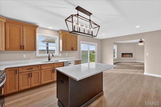 844 Mohave Court, Shiloh, IL 62221