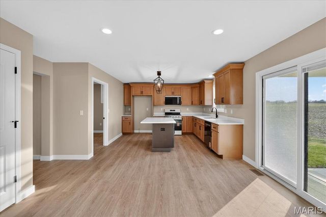 844 Mohave Court, Shiloh, IL 62221