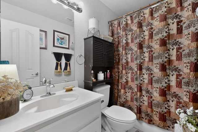 202 Moss Court, Mansfield, TX 76063