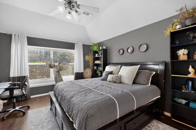 202 Moss Court, Mansfield, TX 76063