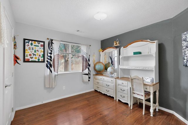 202 Moss Court, Mansfield, TX 76063