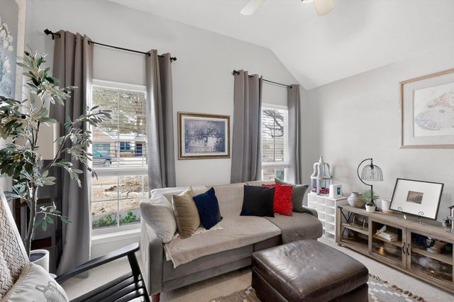 202 Moss Court, Mansfield, TX 76063