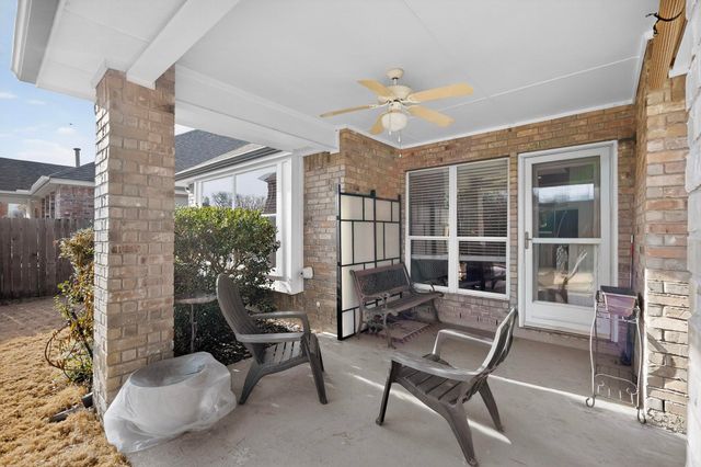 202 Moss Court, Mansfield, TX 76063