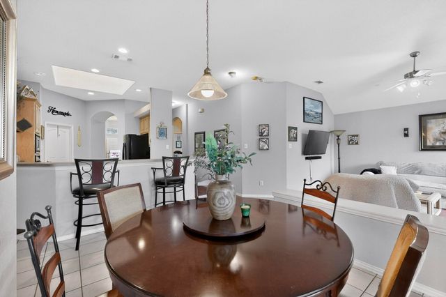 202 Moss Court, Mansfield, TX 76063