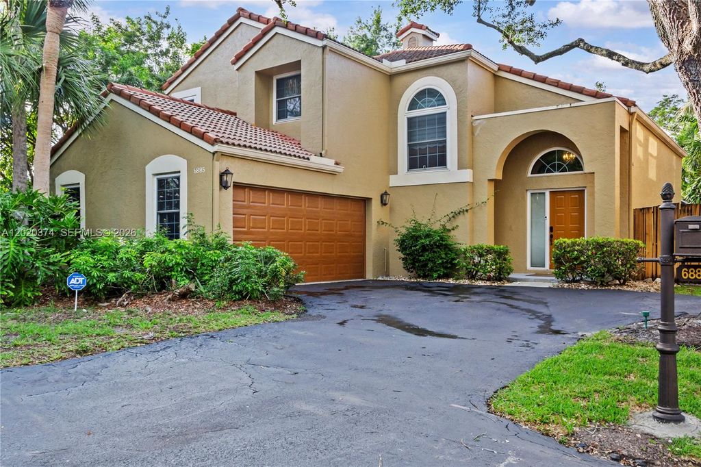 6885 NW 75th Place, Parkland, FL 33067
