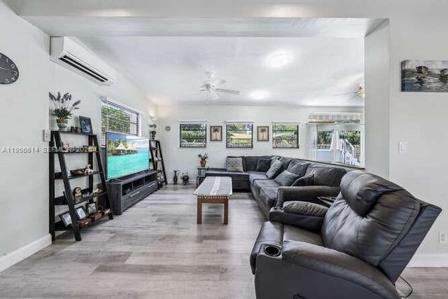 3309 SW 16th St, Fort Lauderdale, FL 33312