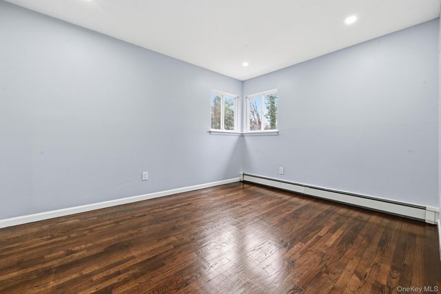 72 Seminole Street, Selden, NY 11784